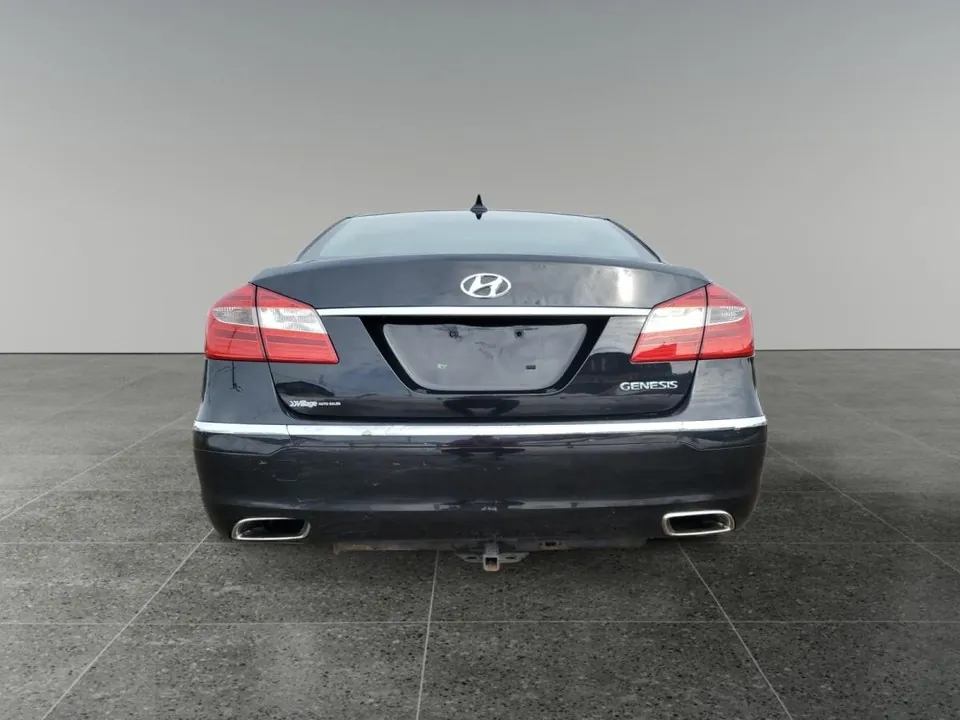 Hyundai Genesis 2013 photo 4