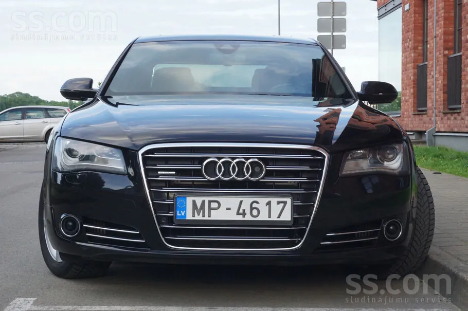 Audi A8