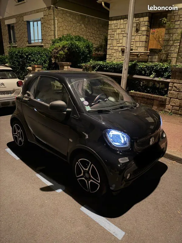 Smart Fortwo 2017 photo 2
