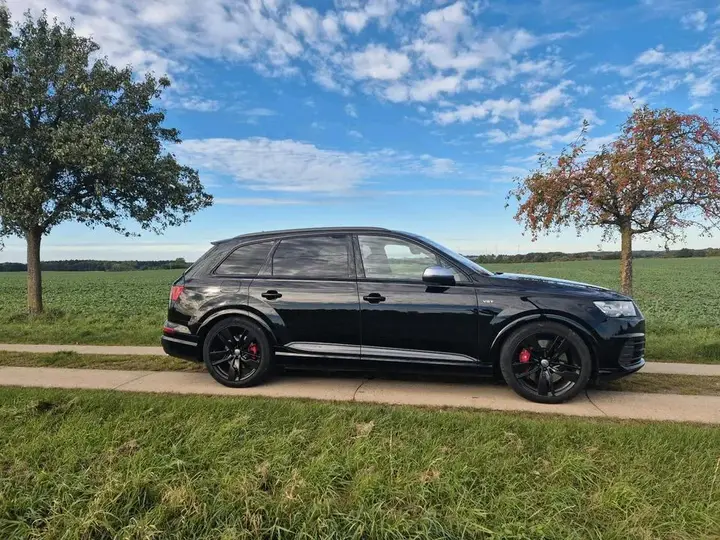 Audi Sq7