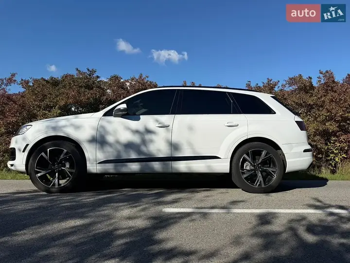Audi Q7 2016 photo 3