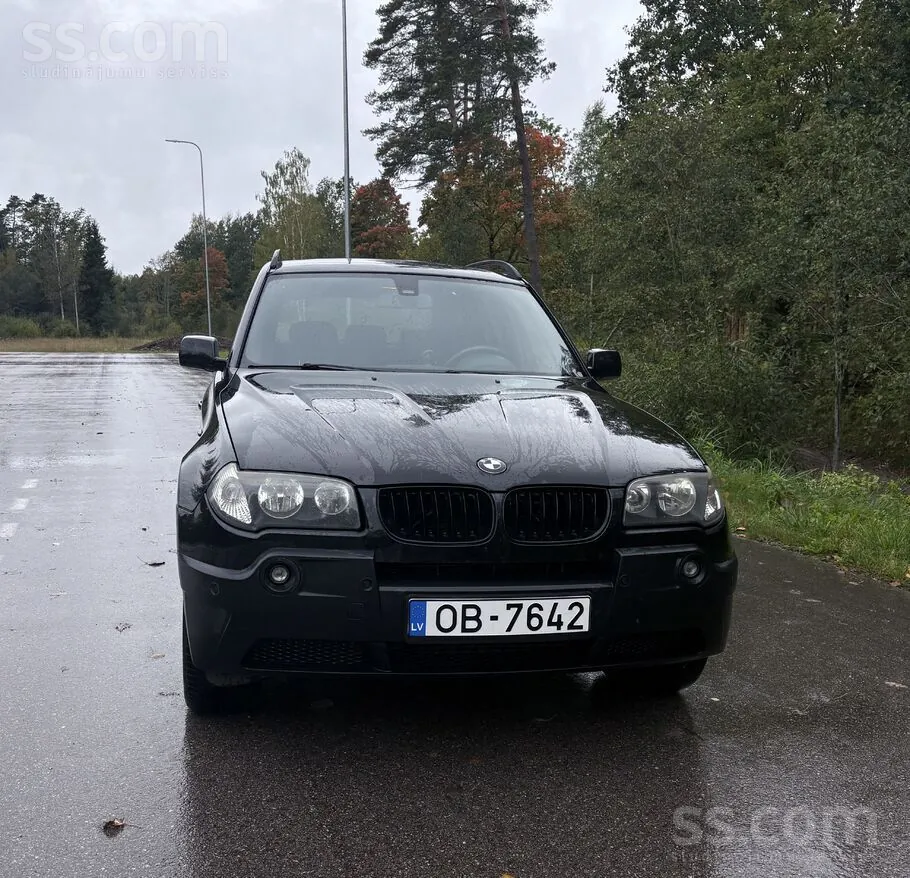 BMW X3 2004 photo 2