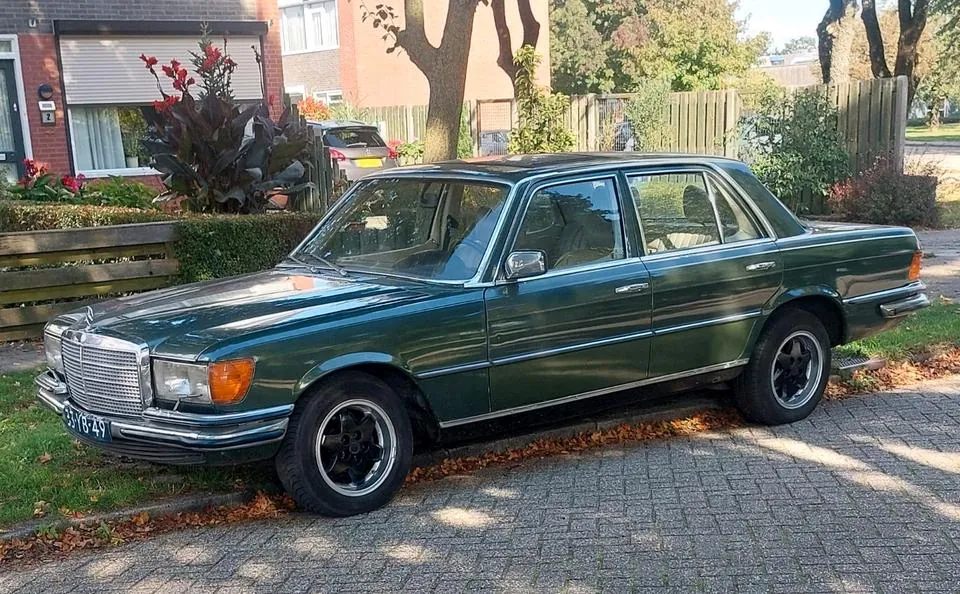 Mercedes-Benz W116
