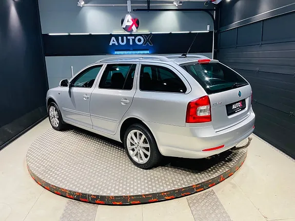 Skoda Octavia 2013 photo 4