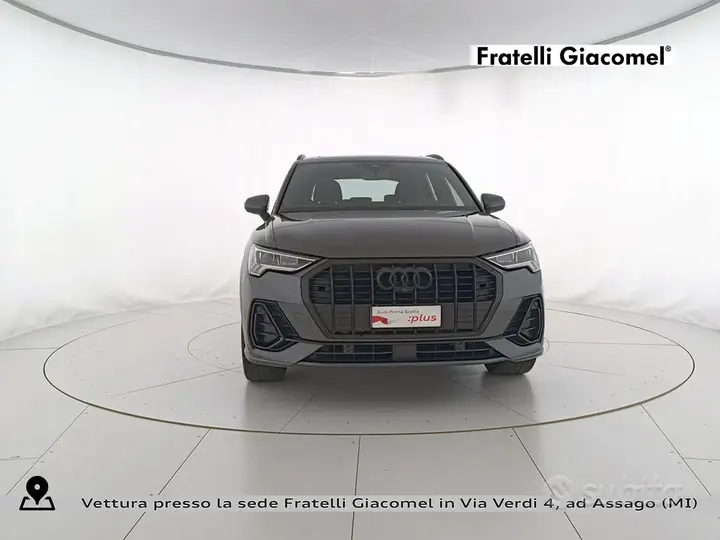 Audi Q3 2023 photo 2