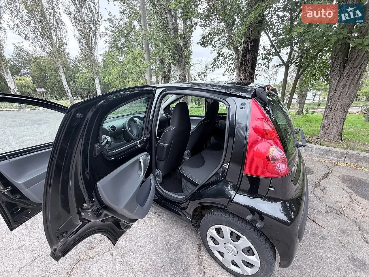 Peugeot 107 2011 photo 5