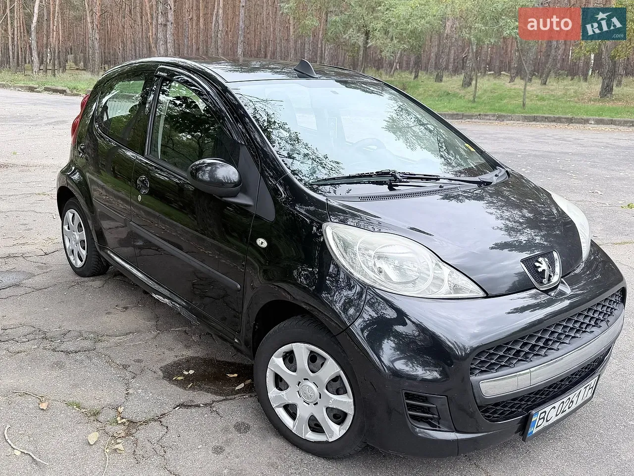 Peugeot 107 2011 photo 2
