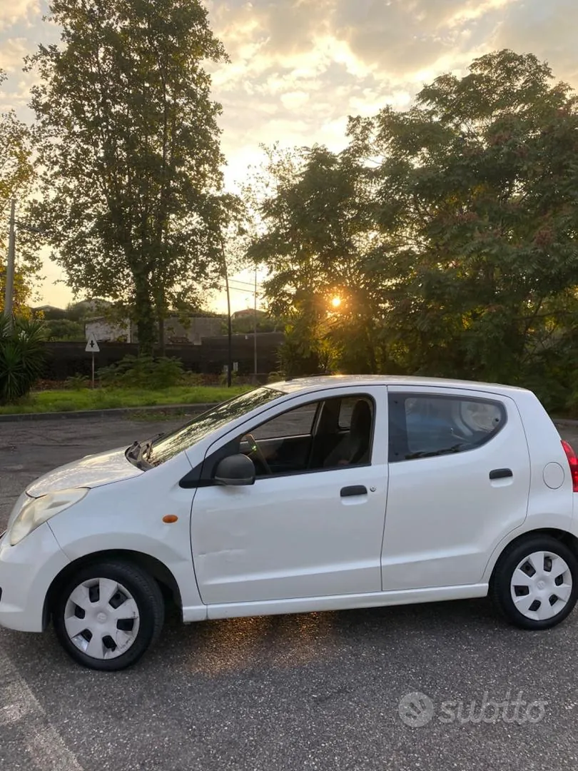 Suzuki Alto 2010 photo 3