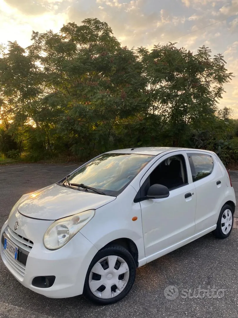 Suzuki Alto 2010 photo 2