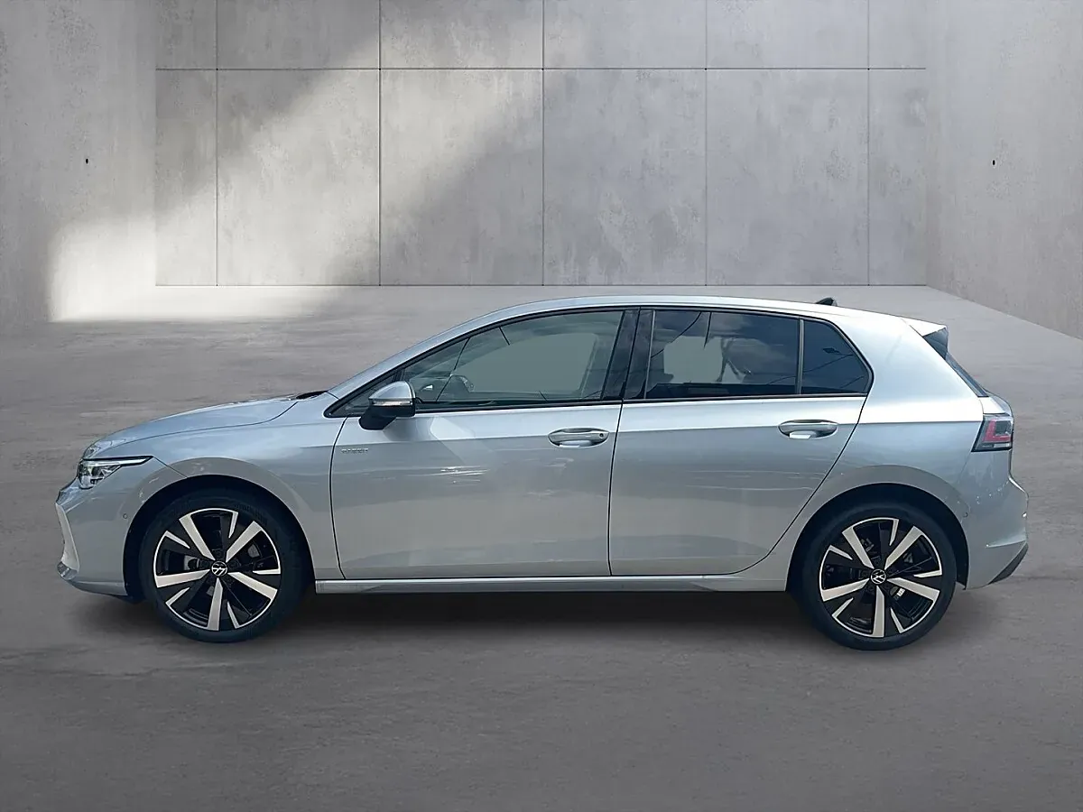 Volkswagen Golf 2026 photo 3