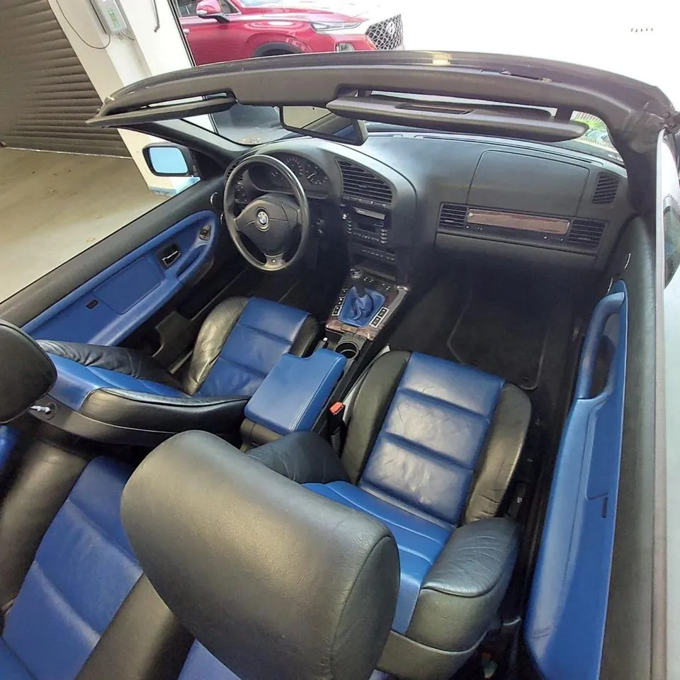 BMW 320I