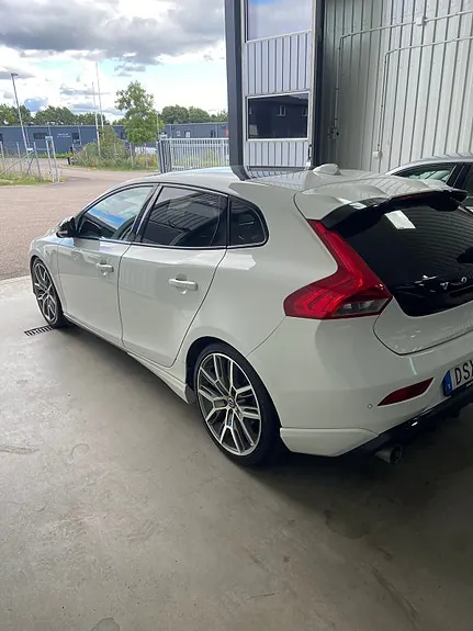 Volvo V40 2015 photo 4
