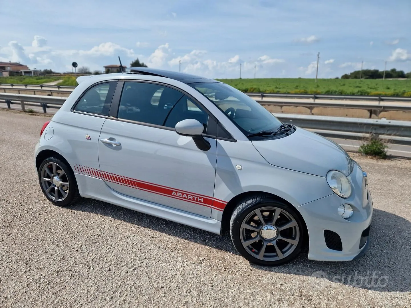 Abarth 500 2015 photo 2
