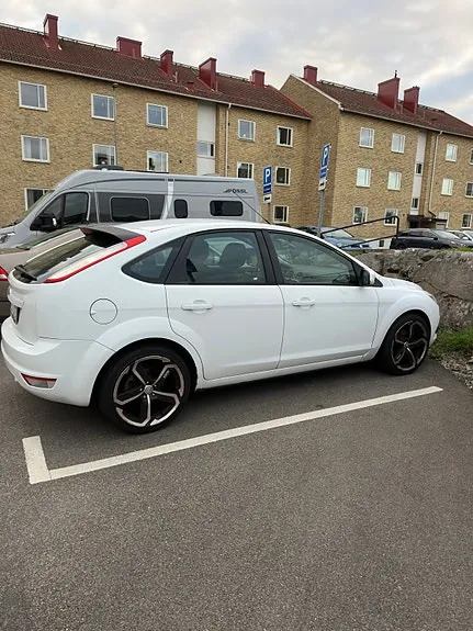 Ford Focus 2010 photo 4