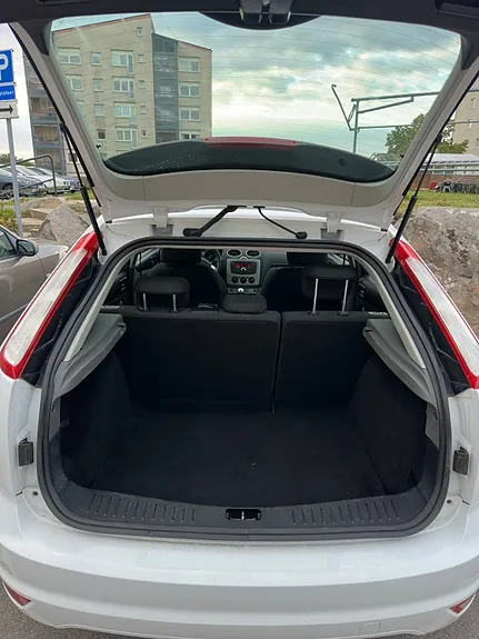 Ford Focus 2010 photo 5
