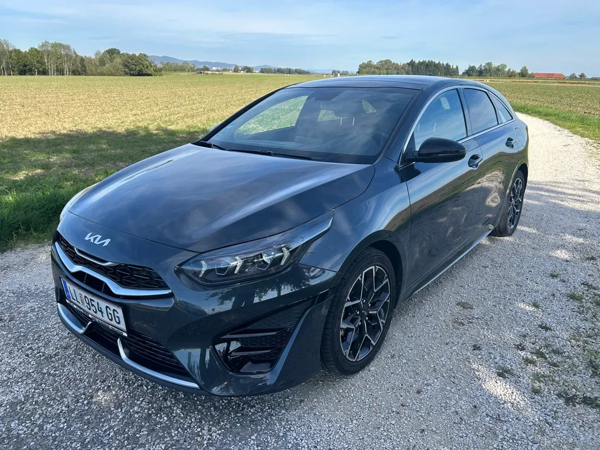 Kia Proceed 2022 photo 2