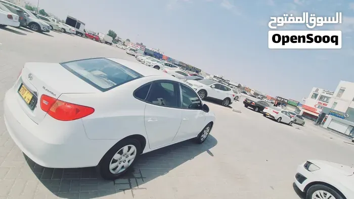 Hyundai Elantra 2018 photo 2