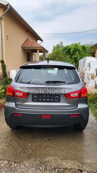 Mitsubishi Asx 2010 photo 4