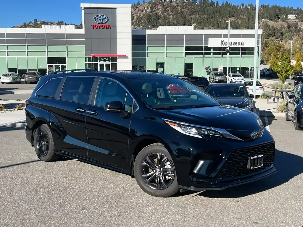 Toyota Sienna 2024 photo 2