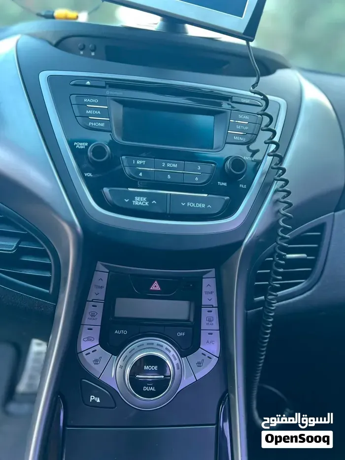 Hyundai Avante 2013 photo 4