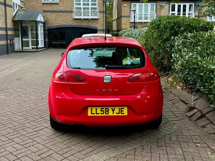 Seat Leon 2009 photo 3