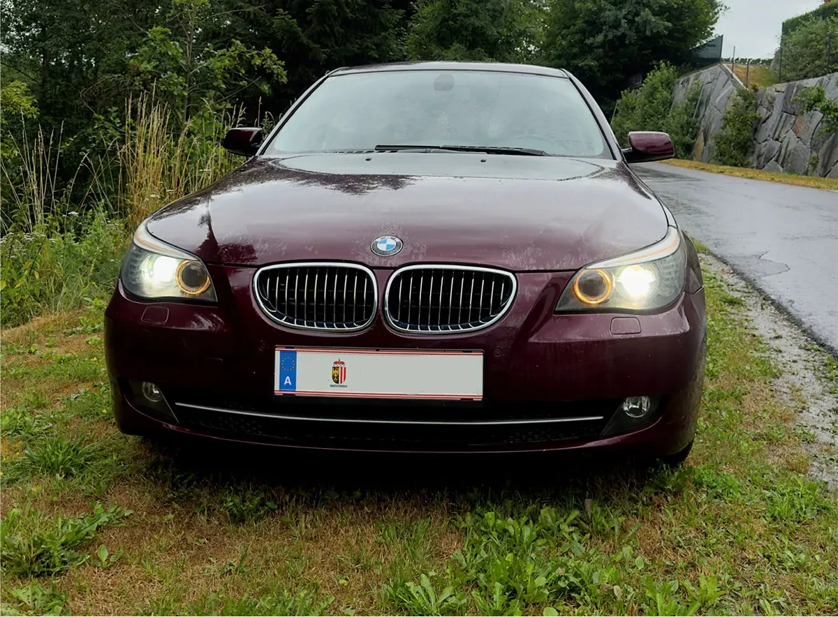 BMW 5 Series 2007 photo 2