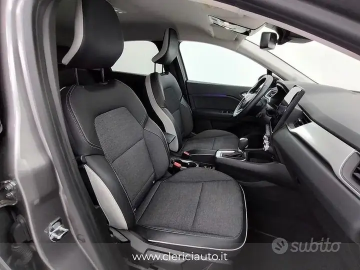 Renault Captur 2023 photo 3