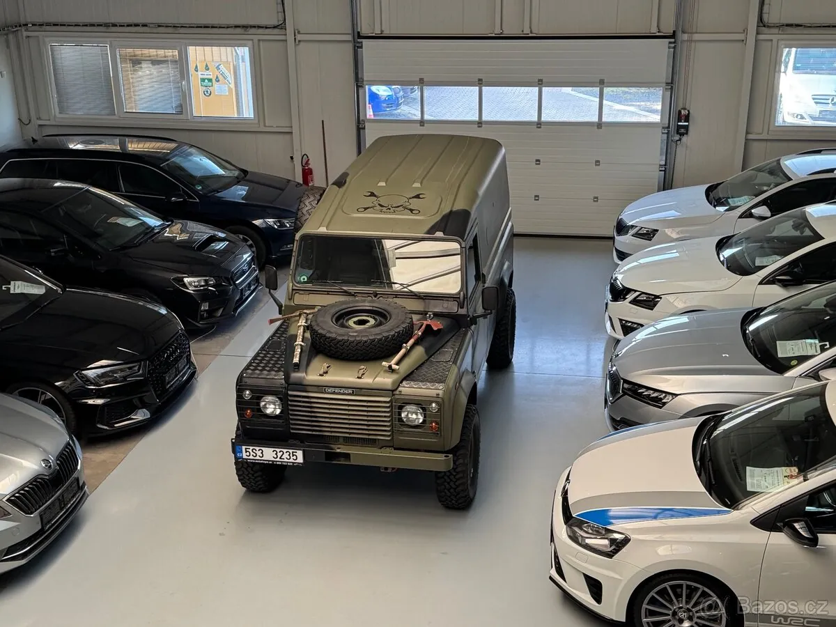 Land Rover Defender 1999 photo 2