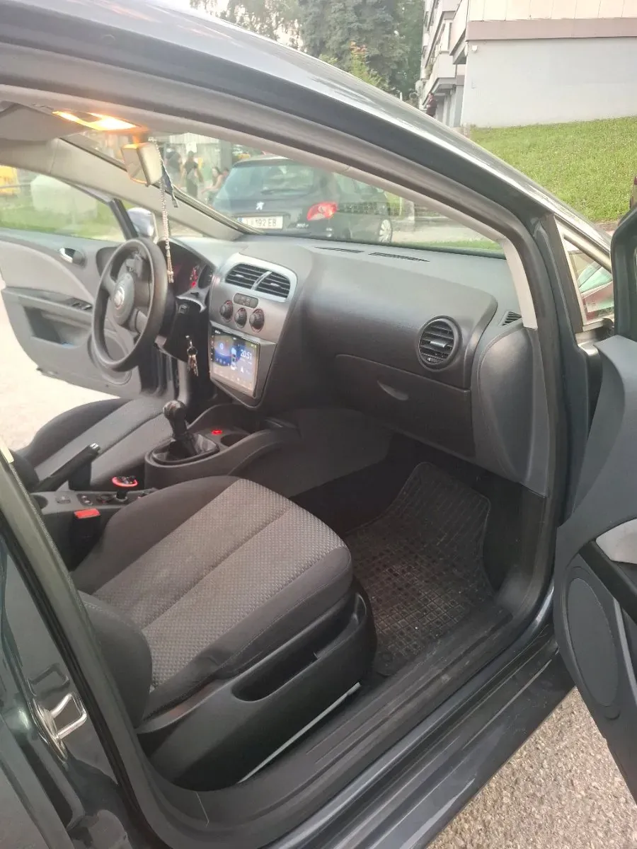 Seat Leon 2006 photo 3