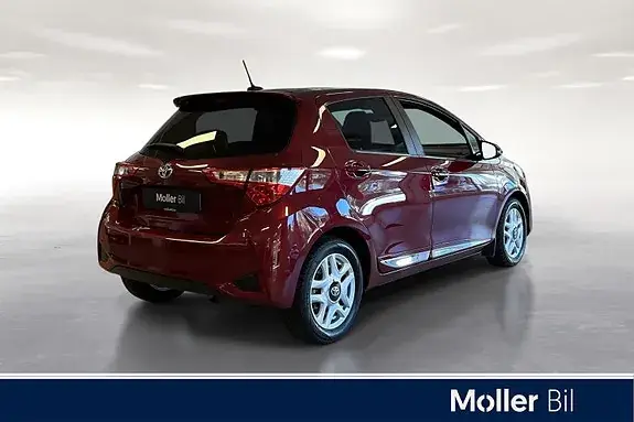 Toyota Yaris 2017 photo 5