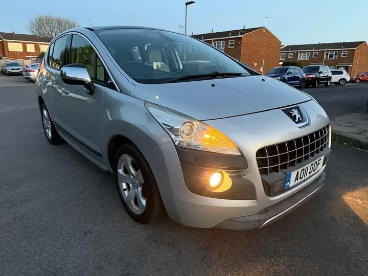 Peugeot 3008 2011 photo 2