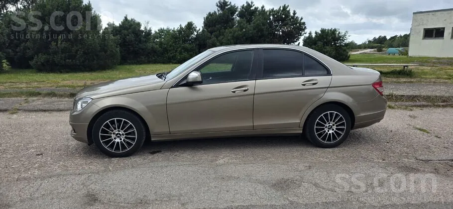 Mercedes-Benz C180 2008 photo 4