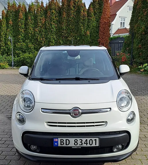 Fiat 500L 2013 photo 2