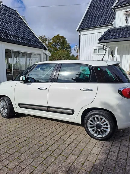 Fiat 500L 2013 photo 4