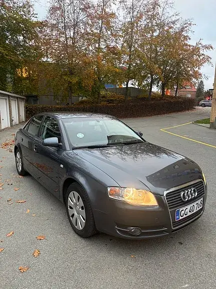 Audi A4 2006 photo 2