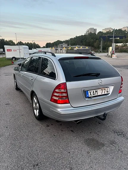 Mercedes-Benz C180 2006 photo 4