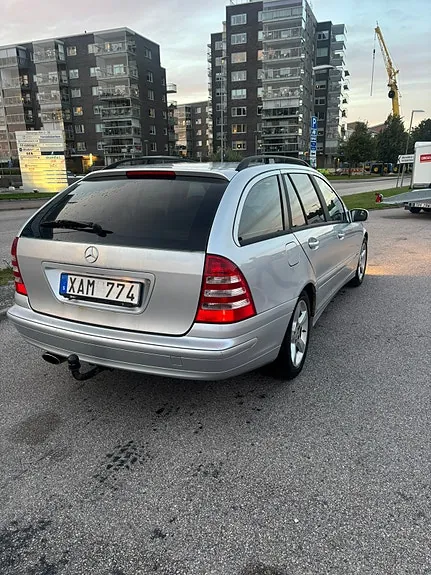 Mercedes-Benz C180 2006 photo 2