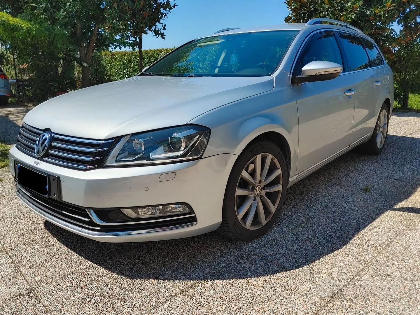 Volkswagen Passat 2012 photo 3