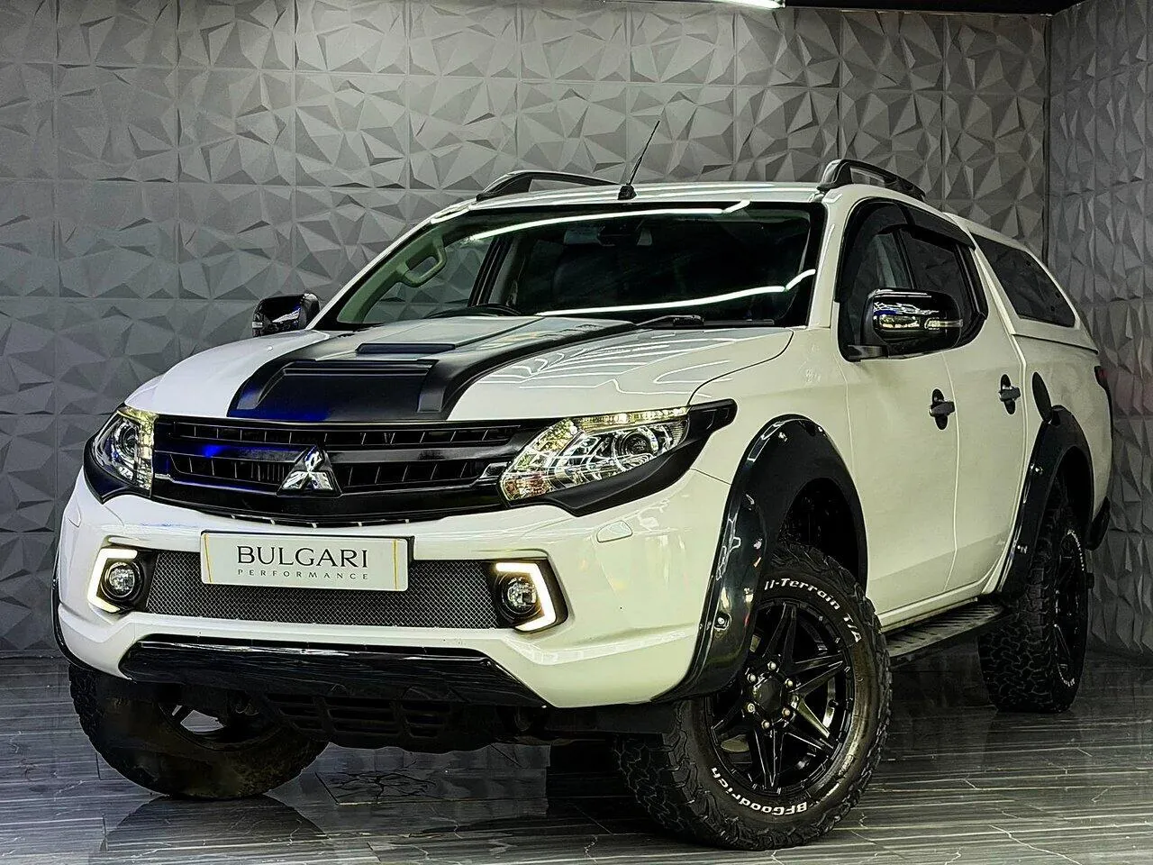 Mitsubishi L200