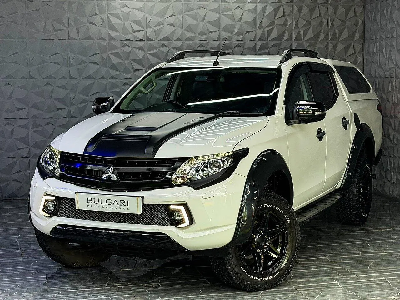 Mitsubishi L200 2018 photo 2