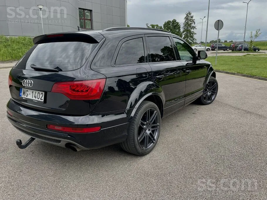 Audi Q7 2009 photo 3