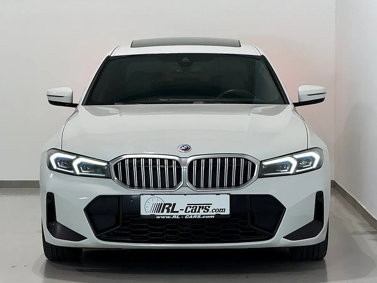 BMW 3 Series 2022 photo 3