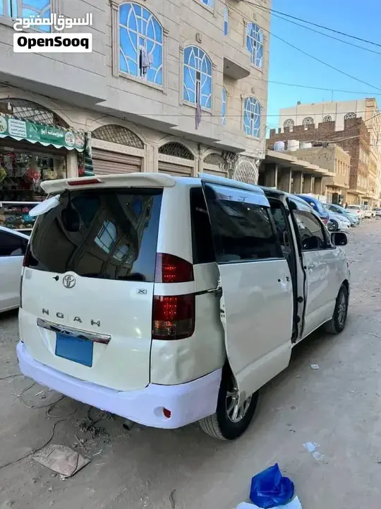 Toyota Bus - Van 2006 photo 2