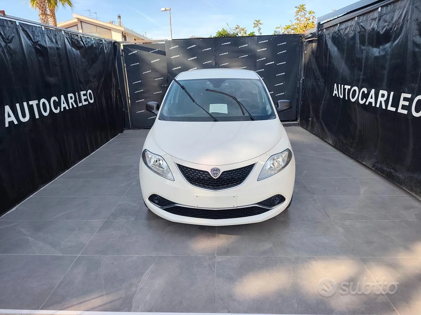 Lancia Ypsilon 2016 photo 2
