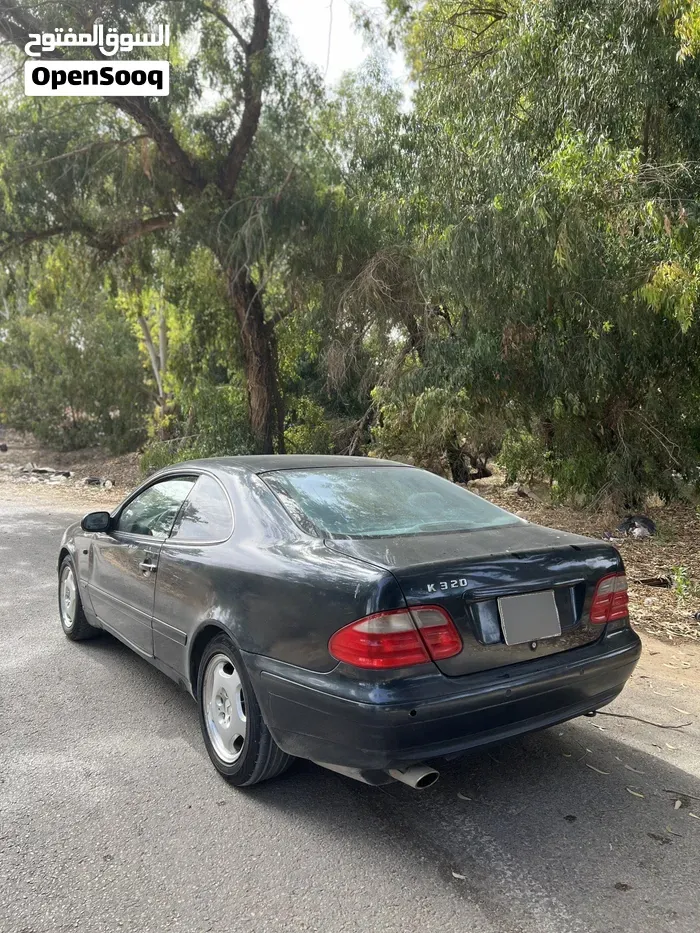 Mercedes-Benz Clk-Class 2001 photo 2