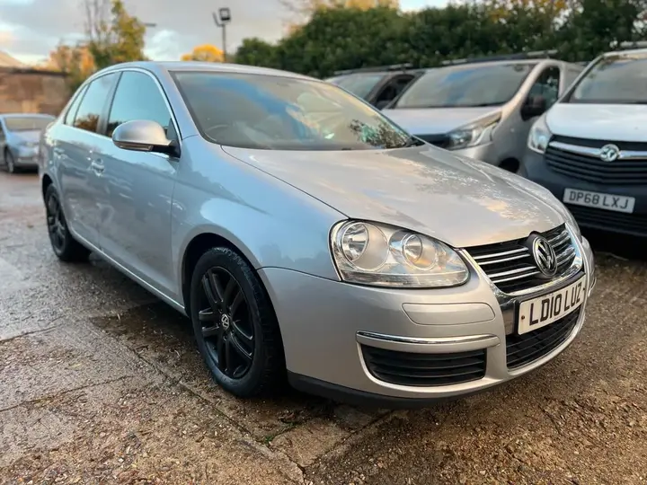 Volkswagen Jetta 2010 photo 4