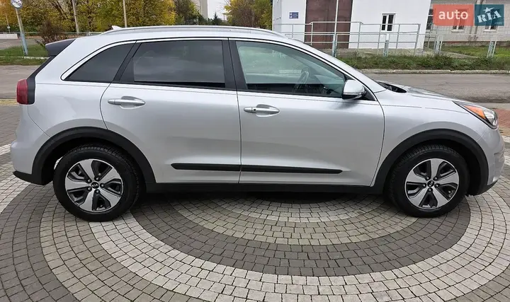 Kia Niro 2017 photo 4