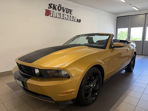 Ford Mustang 2010 photo 2