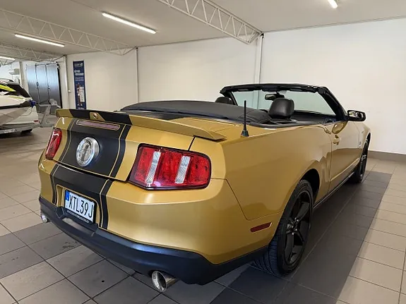 Ford Mustang 2010 photo 5