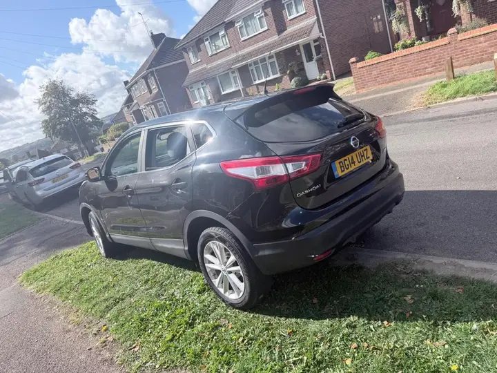 Nissan Qashqai 2014 photo 3